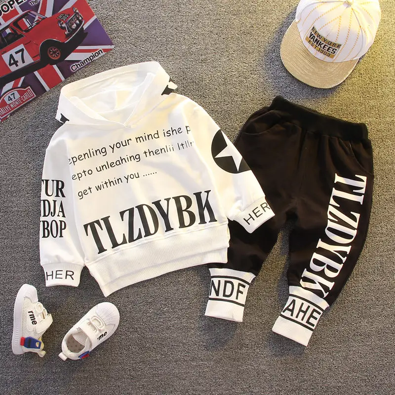 Комплект одежды Beibei детский с капюшоном спортивный свитер надписью и штаны
