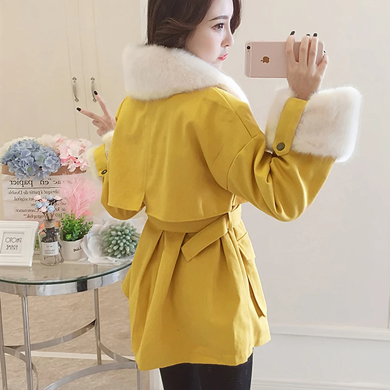 Женская джинсовая куртка на флисе красная желтая коричневая с искусственным