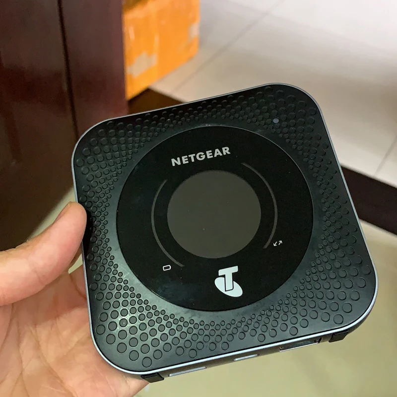 Unlocked Original M1 MR1100 LTE Mobile Router cat16 4GX Gigabit Support LTE 4GX Bands B1/B3/B7/B8/B28