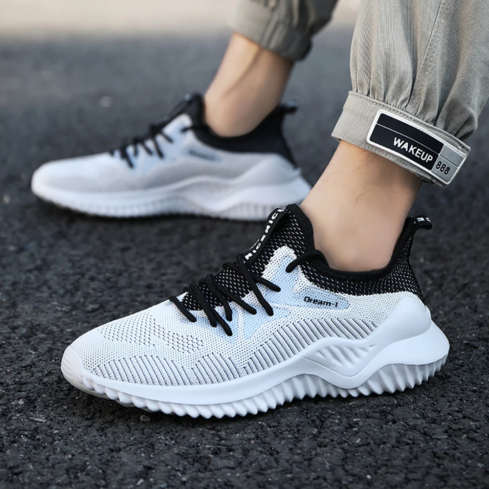 

Spring And Summer Men's Shoes New Casual Sports Black Running Shoes Breathable Thin Section Wild Trend Mesh Sneakers