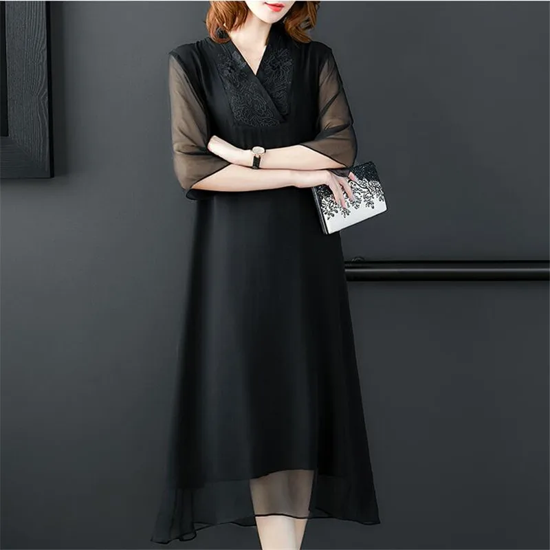 Черное шелковое платье Женский 2020 Сезон весна-осень Новинка Женские туфли
