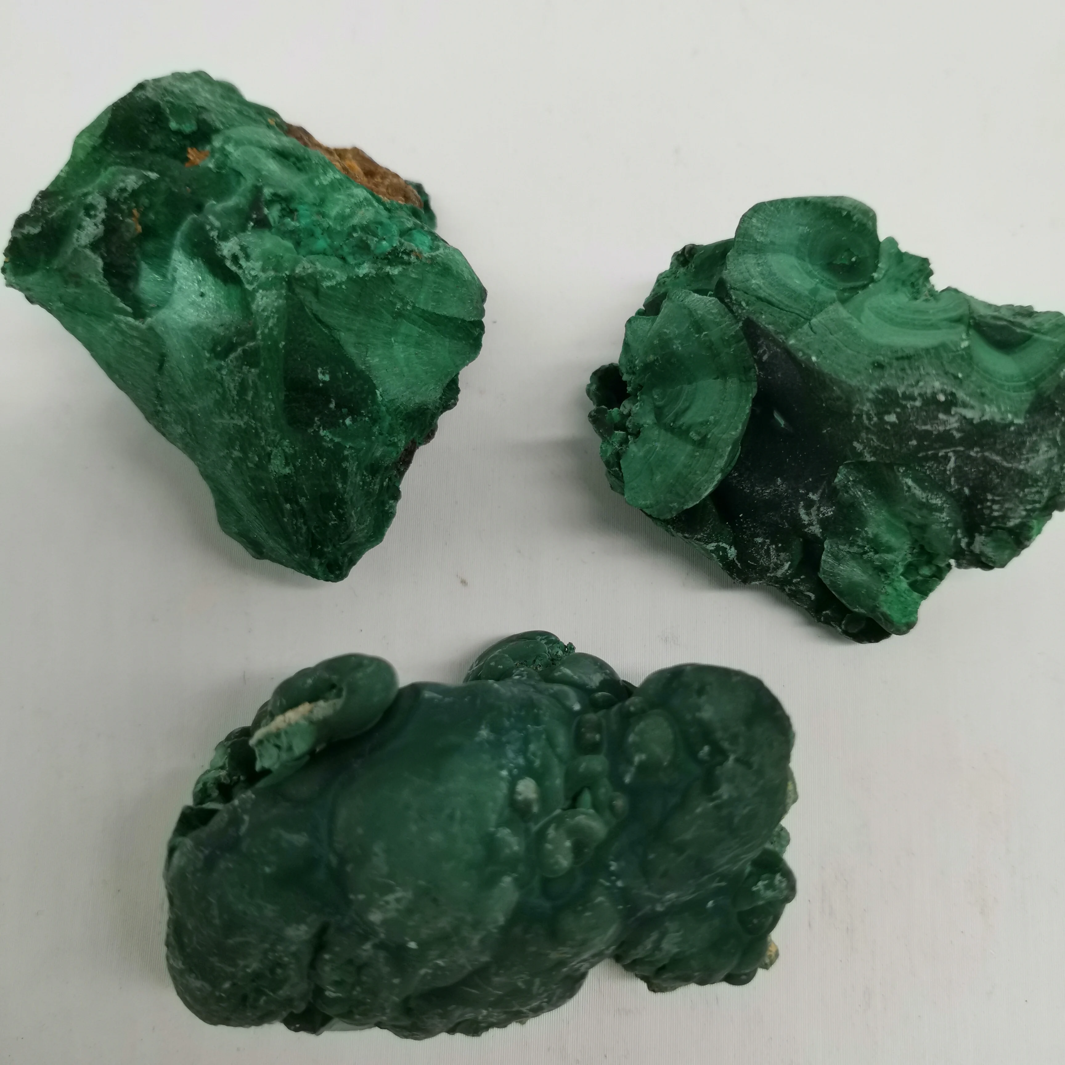 3 штуки в лоте натуральный зеленый малахитовый с лечебным действием образцы
