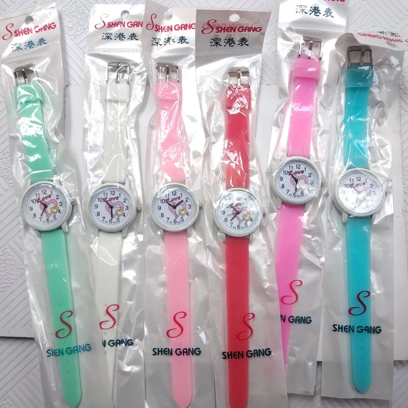 Часы Детские кварцевые с сердечками романтичные водонепроницаемые спортивные