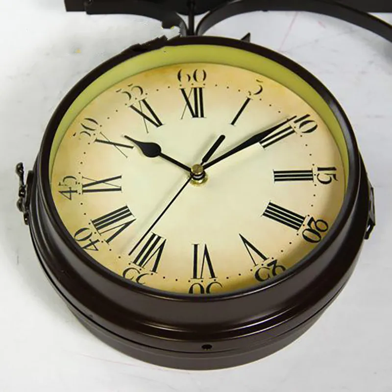 Европейские ретро Двухсторонние настенные часы двусторонние Висячие декор для
