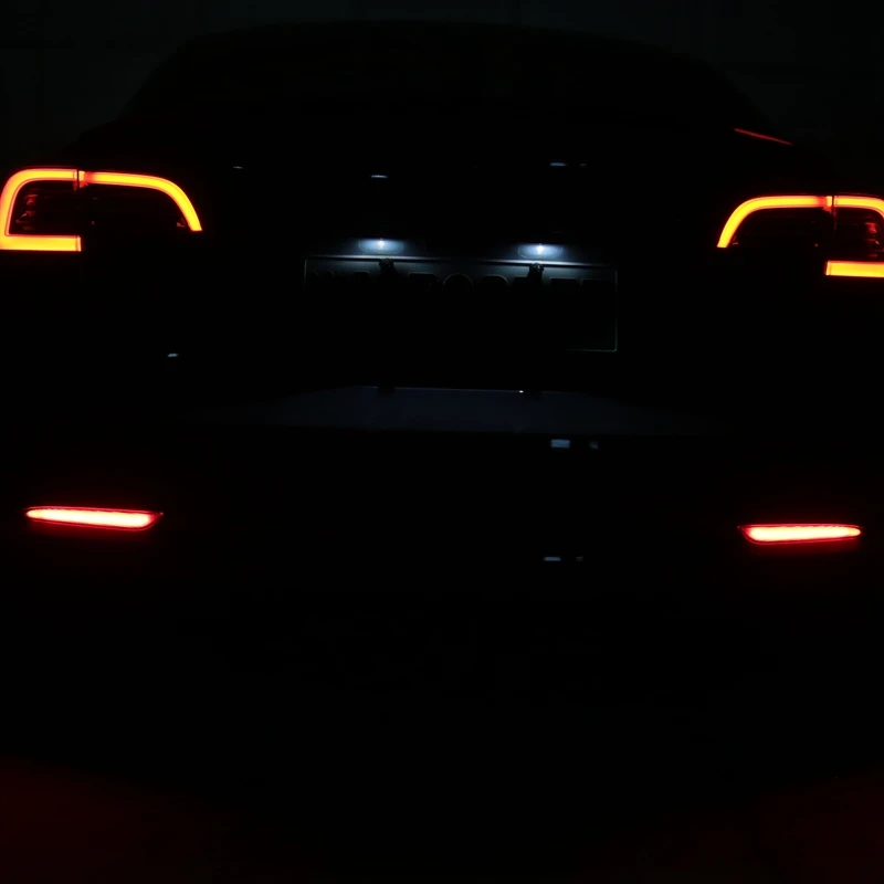 

Rear Bumper Turn Signal Brake Light Modified Tail Fog Lamp Light for Tesla Model 3 17-21 Red Tail Light with Cable