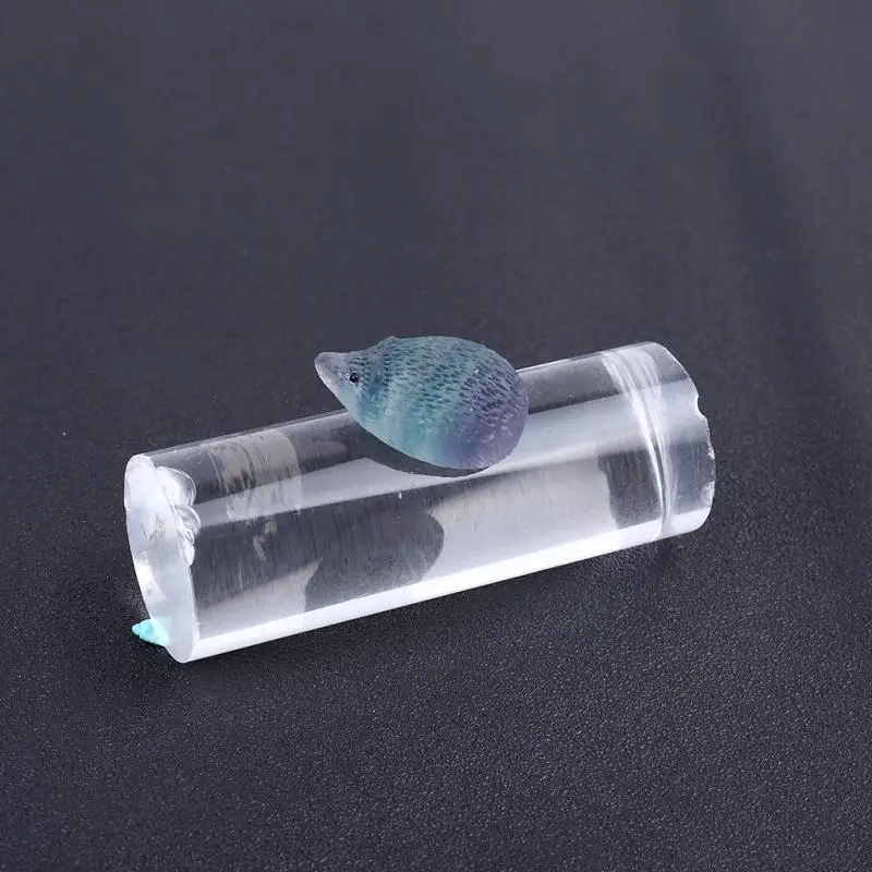 

1 шт. натуральный кварцевый хрустальный череп резной Радужный флюорит Ежик камень Исцеление драгоценный камень Домашнее Украшение Фигурка ...