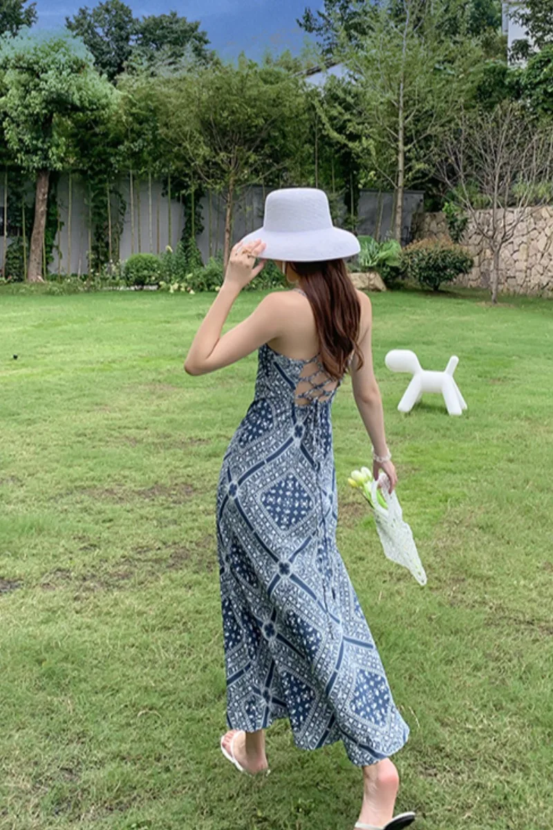 

2021 new lazy French halter sexy suspender dress female summer style blue mid-length holiday skirt