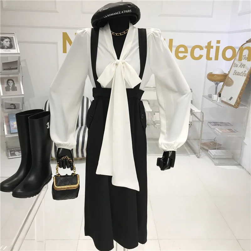 

Two piece set Women's Spring 2021 New Design Temperament Bubble Sleeve Lace Up Shirt + Suspender Dress