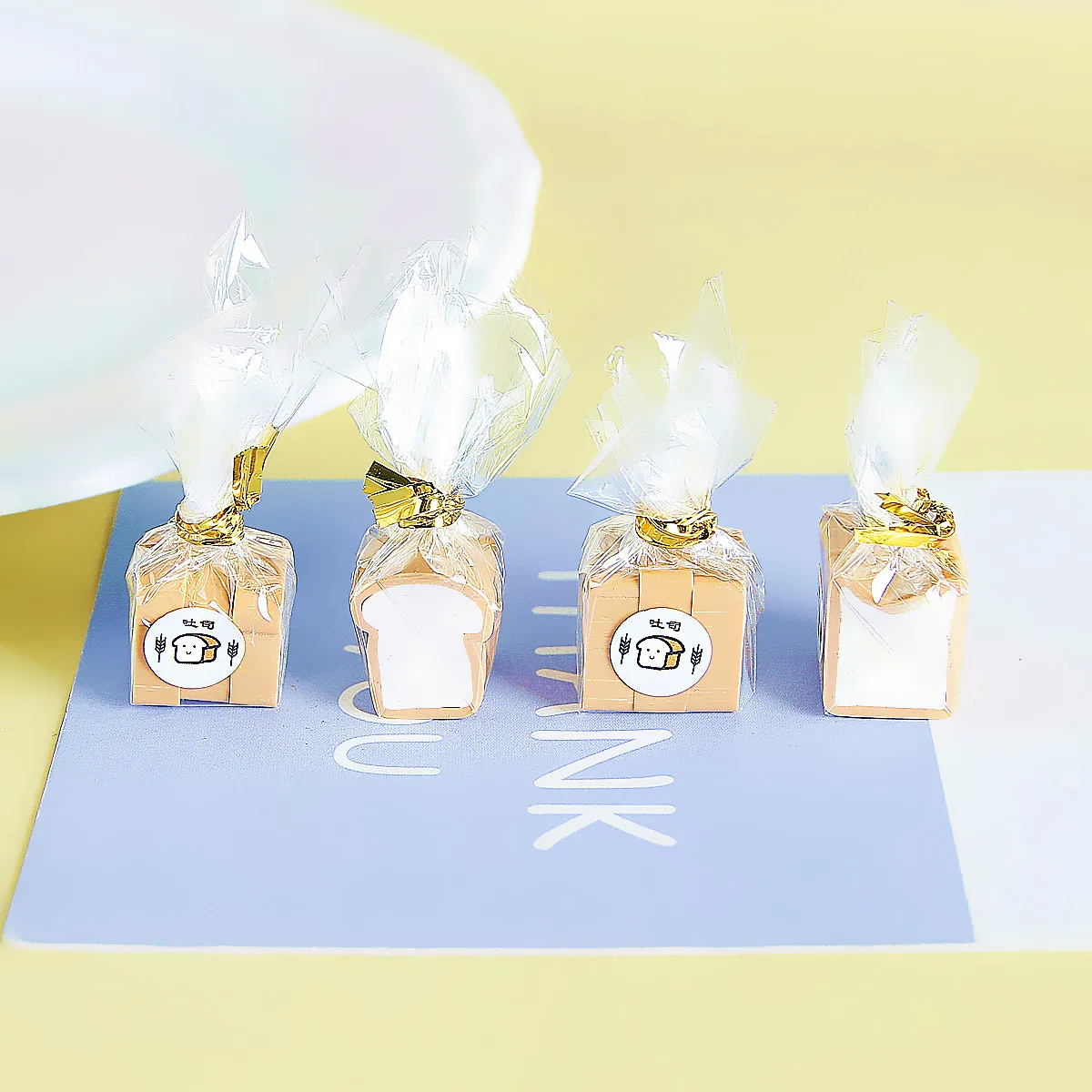 

Bagged toast bread cream glue mobile phone shell jewelry small accessories diy material package handmade homemade glue