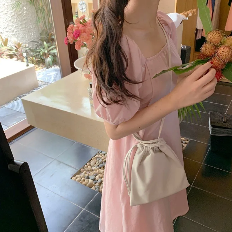 Женское платье с квадратным вырезом V-образным и пышными рукавами | Женская