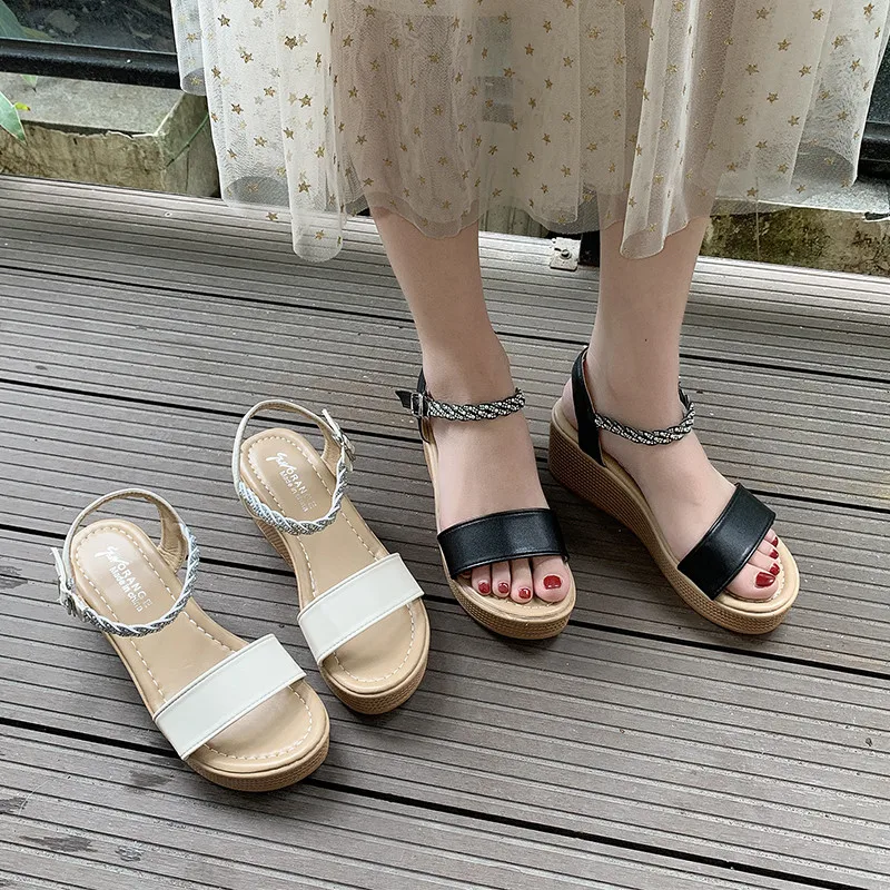

COOTELILI 2022 New Fashion Sandal Women Summer Sandals Sandals Fashion Flats Shoes Non-slip Buckle Basic 6.5cm Heel 35-40