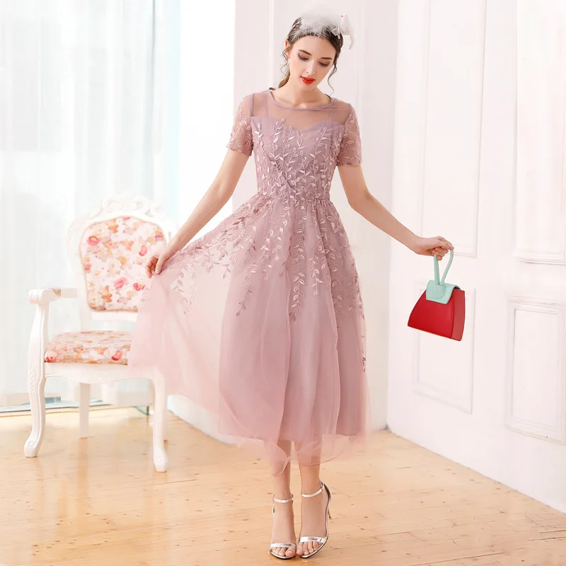 

2021 summer new women's heavy industry embroidery fashion slim waist tuck fashion mesh Short Sleeve Dress
