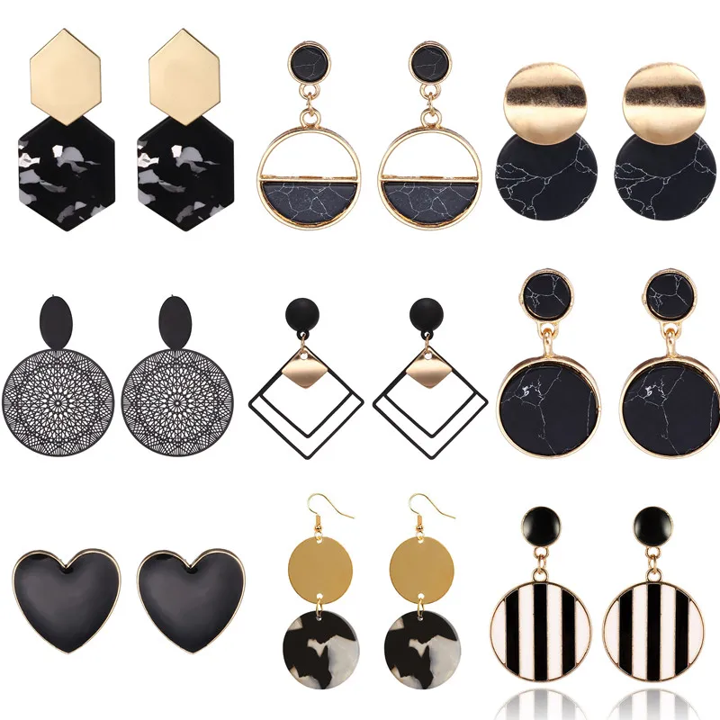 

New Black Acrylic Earrings For Women Black Enamel Stud Earrings Statement Ear Jewelry Exquisite Gift Wholesale accessories