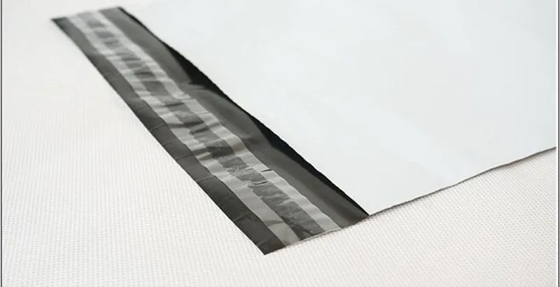 

Larger size 60*80cm White selfadhesive poly mailer/ white poly mailing post envelope/ Plastic Express Courier bags free DHL