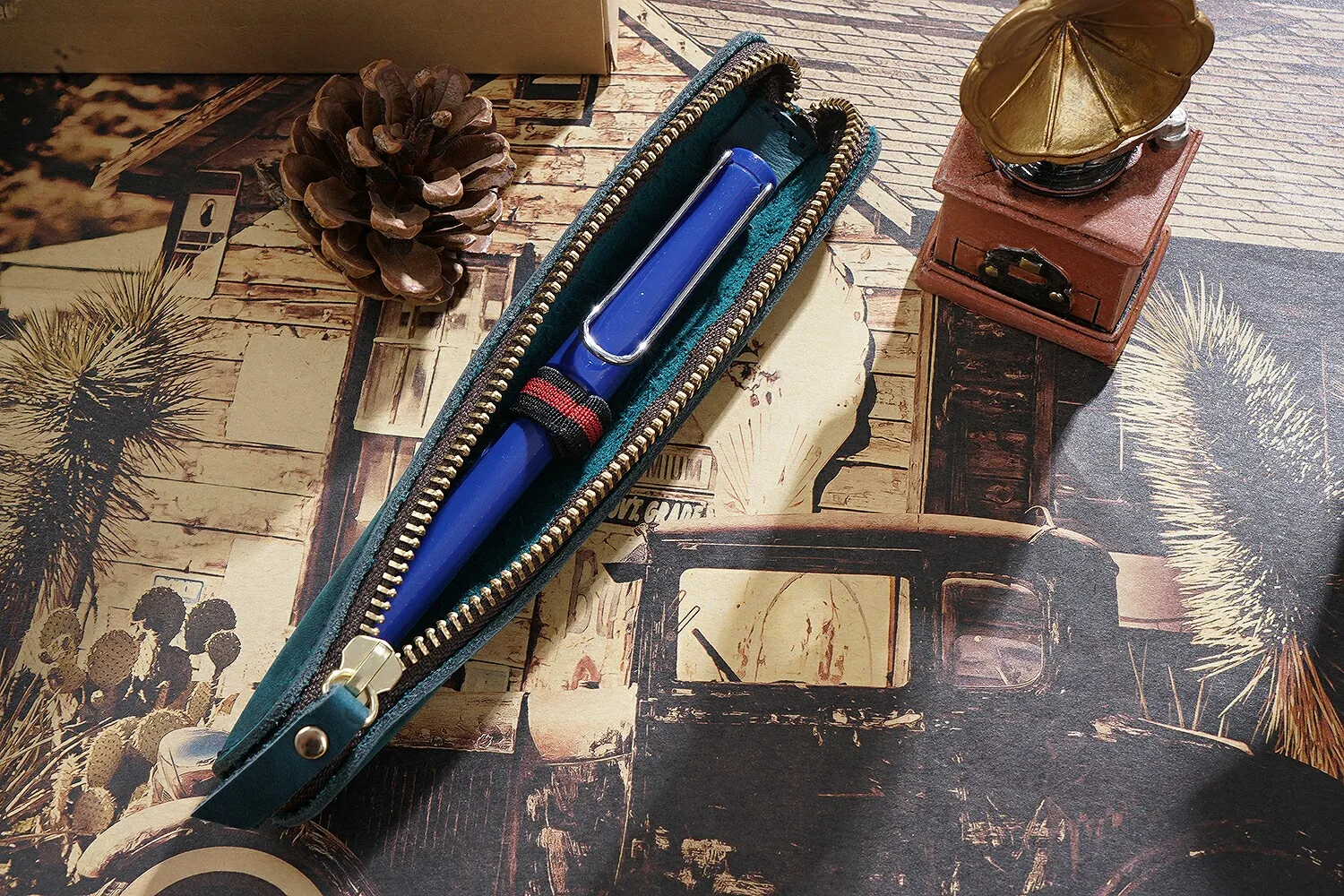 Genuine Leather Zipper Pen Bag Mini Small Pencil Case Apple Electronic Writing Pen Protective Sheath Creative Vintage Style