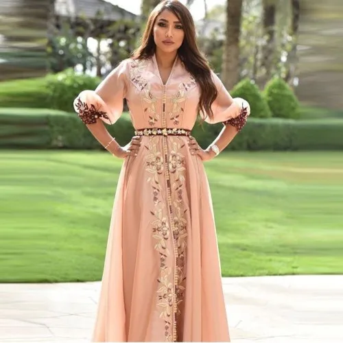 

Pink Flower Dubai Evening Gowns Women Plus Size Puffy Sleeve Moroccan Kaftan Islamic Saudi Arabic Prom Dress Appliques Beaded