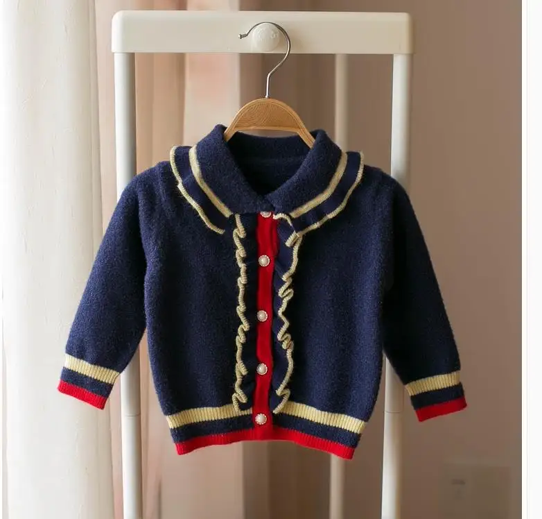 

Girl sunflower soft sweater 1