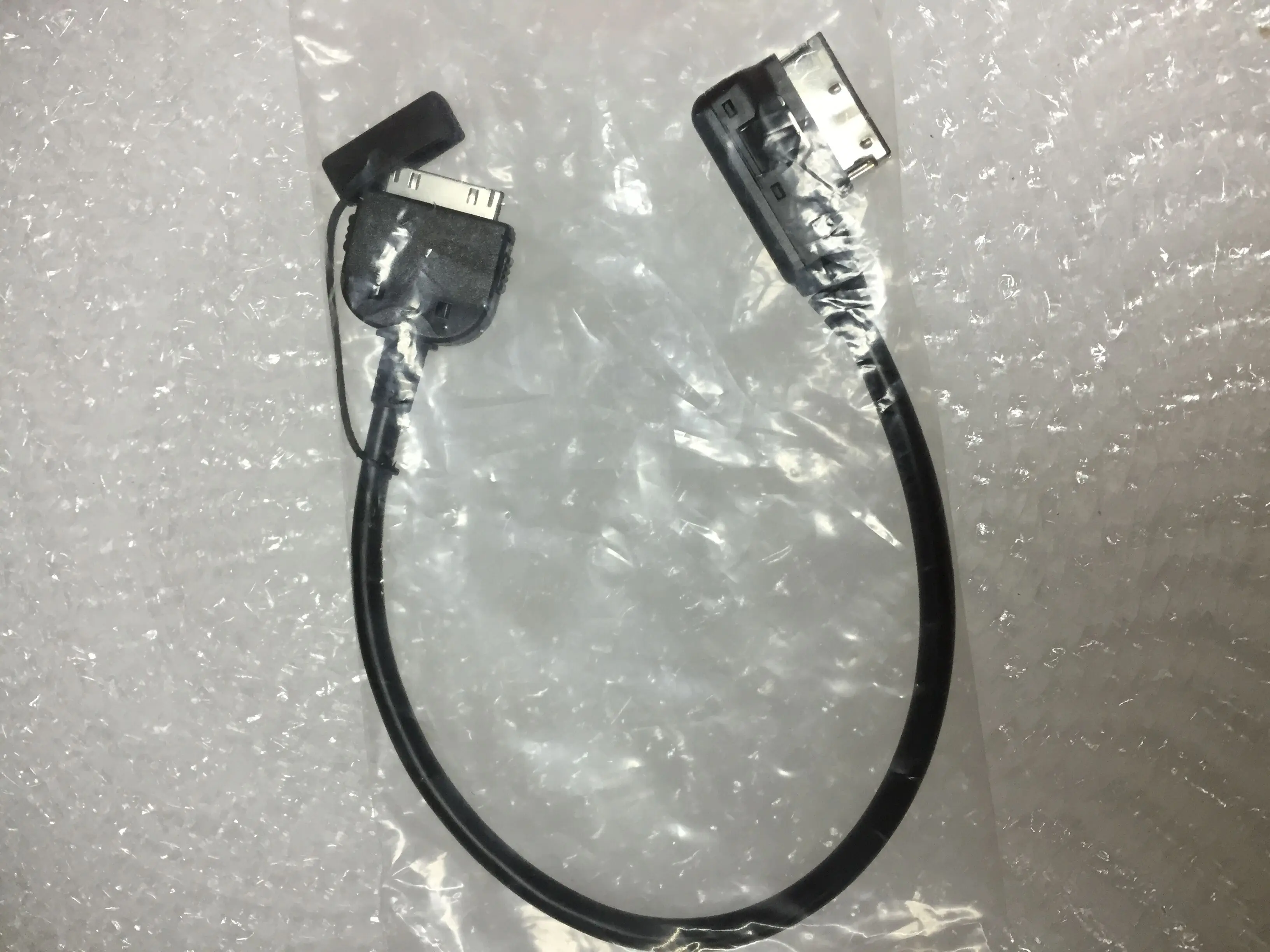 Free shipping For Volkwagen V W Au di AMI MDI IPHONE 4 IPOD cable VW Tiguan GTI CC A4 A6L audio | Автомобили и мотоциклы