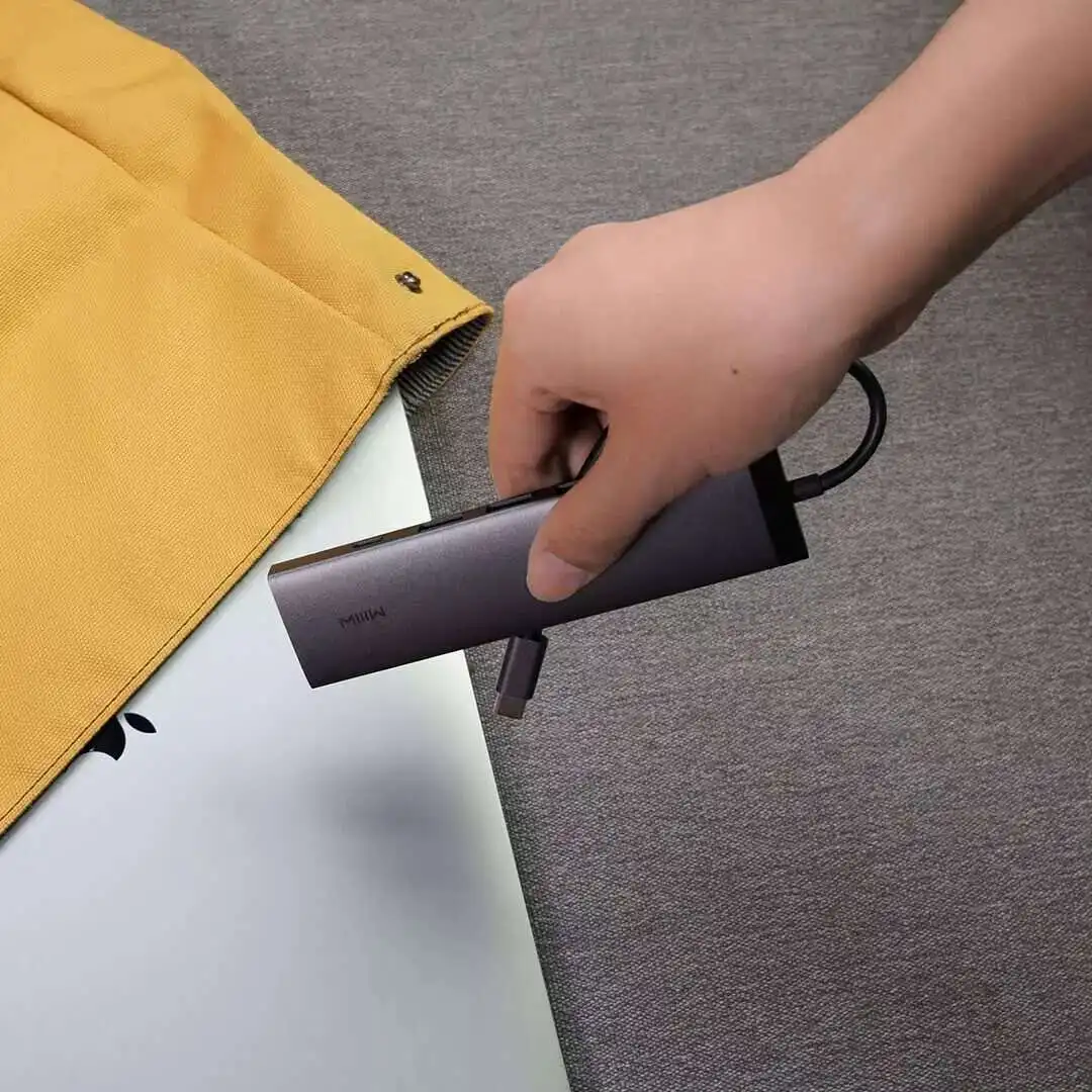 

YOUPIN 7 In 1 Hub USB-C Docking Station Adapter With 4K HDMI-compatible Display USB-C PD3.0 Power Delivery USB 3.0 Memory Card