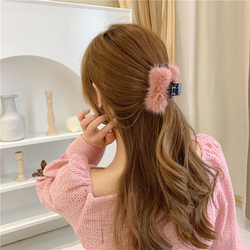 Mink Hair Claws South Korea Autumn And Winter Accessories Girls Back Head Clip Big Catch Shark spinki do wlosow |