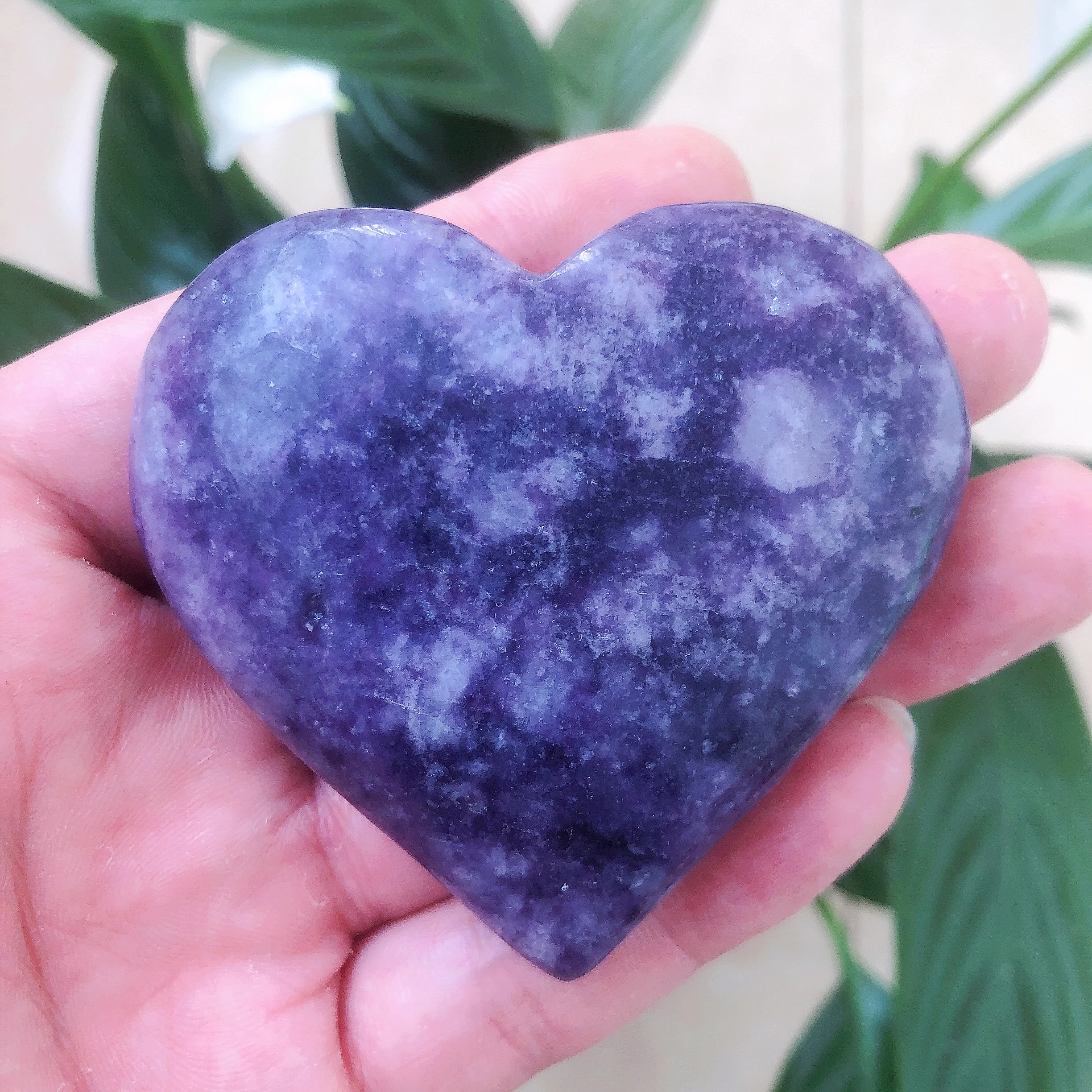 

1pc Natural Crystal Quartz Purple Mica Lepidolite Heart Shape Energy Healing Stone Room Home Aquarium decoration accessories