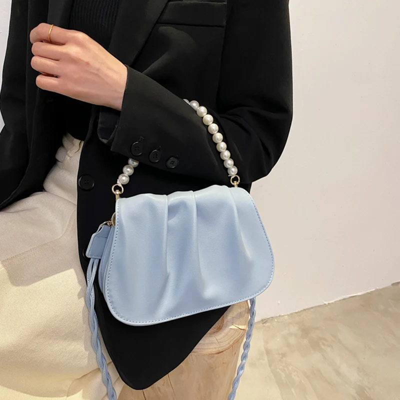 

Fashion Pearl Chain Cloud Handbag Purses Women Shoulder Crossbody Bags 2021 New Luxury Designer Messenger Totes High Quality