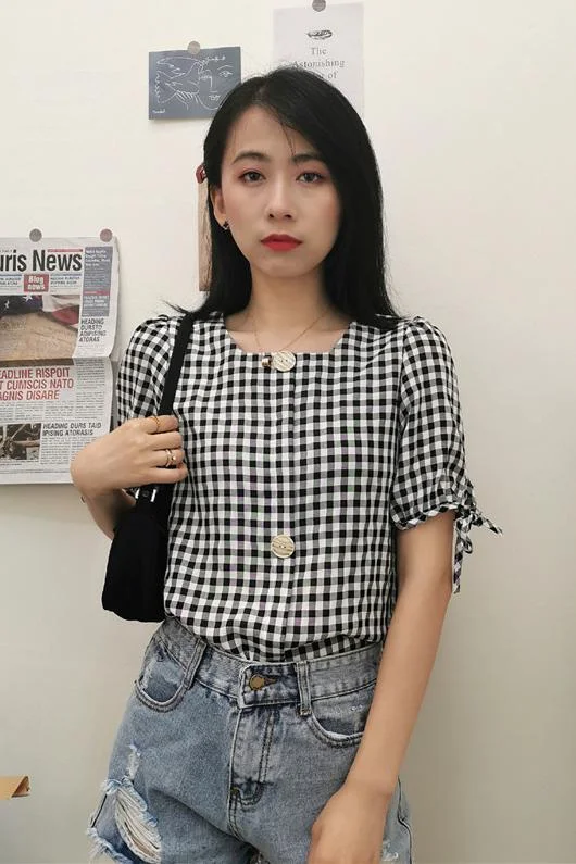 

Chiffon Slim Women's Blouses New Casual Blouse Fashion Short Sleeve Top Plaid Two Buttons Square Collar Shirt Summer Houthion