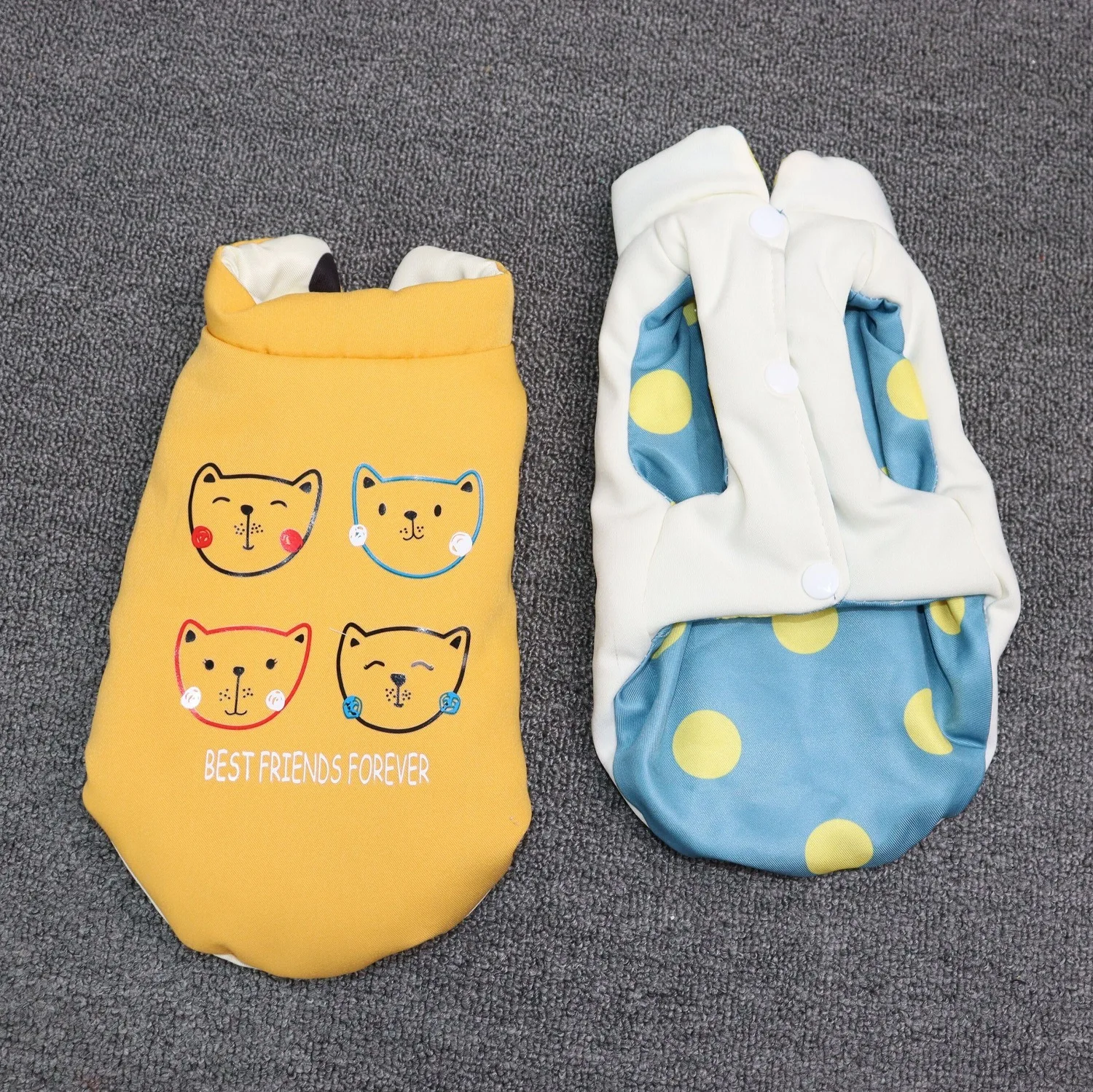 

Осенне-зимняя одежда для домашних животных, двусторонняя хлопковая жилетка в горошек для собак, одежда для маленьких собак и кошек, зимнее п...