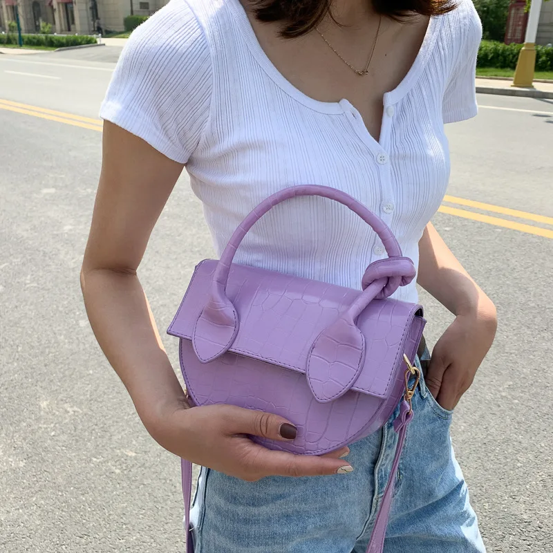 

Trendy Crocodile Pattern Saddle Bag Designer PU Leather Alligator Crossbody Bag Women New Small Half Moon Shoulder Handbag Purse