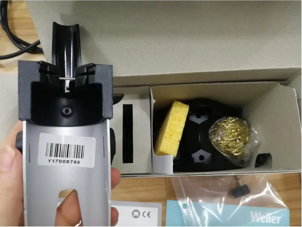 

WT1 1-Channel digital soldering station, 95 W, with WTP90 soldering iron (90 W), WSR200 2-in-1 safety rest