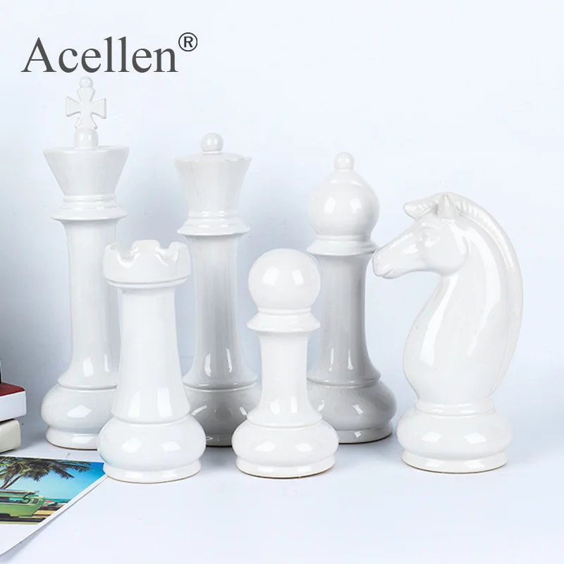 Набор из шести предметов керамические международные Шахматные фигурки