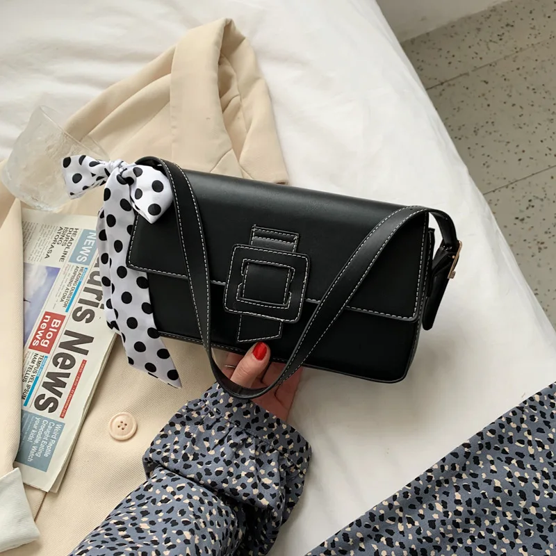 

High-quality Korean Silk Scarf Single Shoulder Small Bag Female 2021 New Net Red Fashion Underarm Bag Simple Small Square Bag