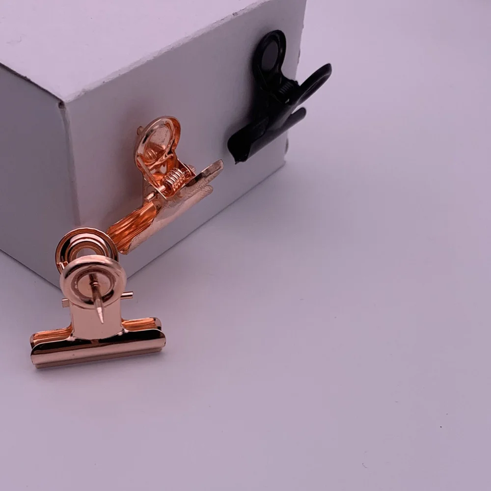 

8pcs Thumbtack Clips Metal Nail Clamps Practical Paper Clips Durable Pin Clips for Restaurant Office Home