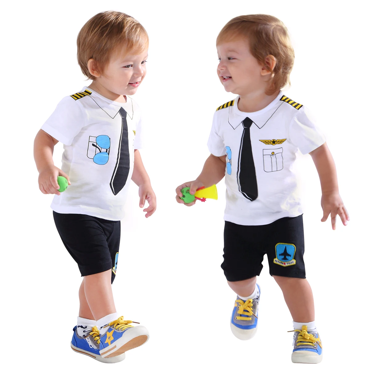 Детский костюм для мальчиков с детской шляпой |