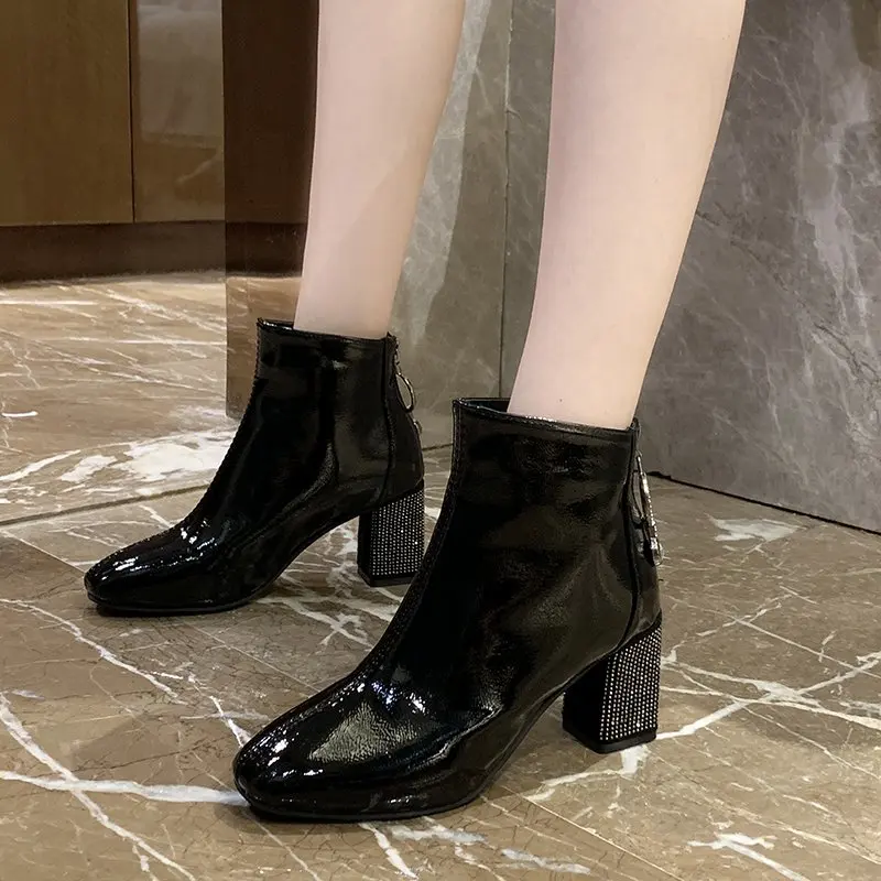 

Trend New Women's Fashion Smooth Surface Leisure Solid Pointed Toe Crystal Bling Med Heels Ankle Boots Shoes Women boot MUJER