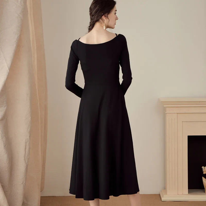 Женское офисное платье Max Spri черное однотонное ТРАПЕЦИЕВИДНОЕ ПЛАТЬЕ до