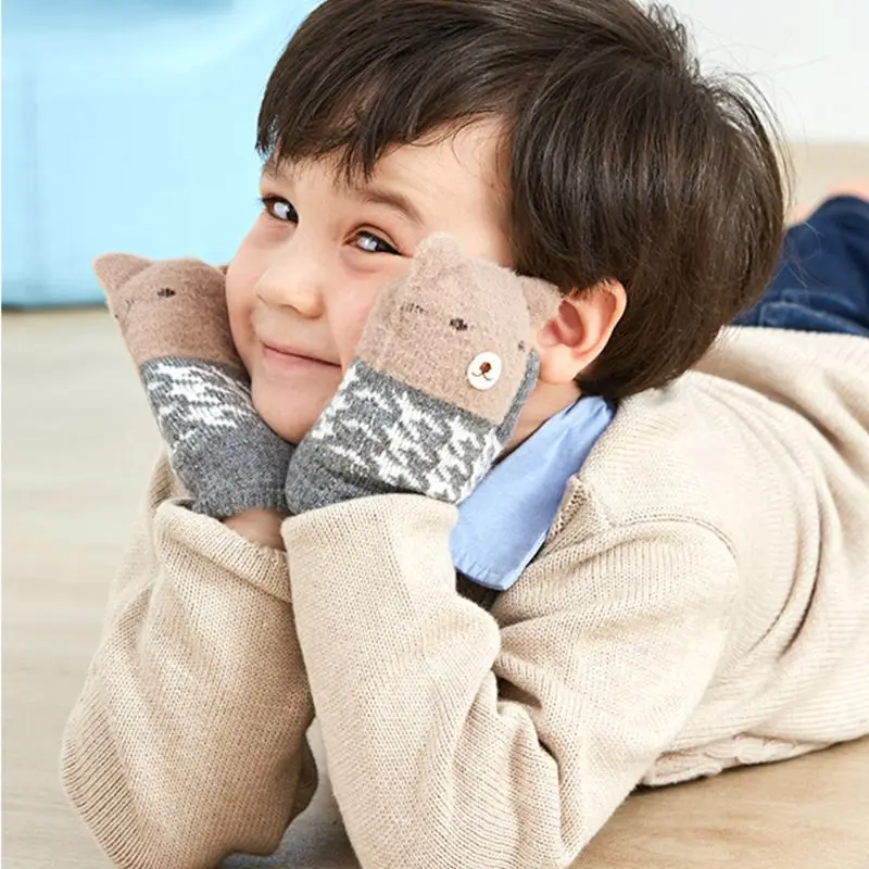 

Gloves & Mittens