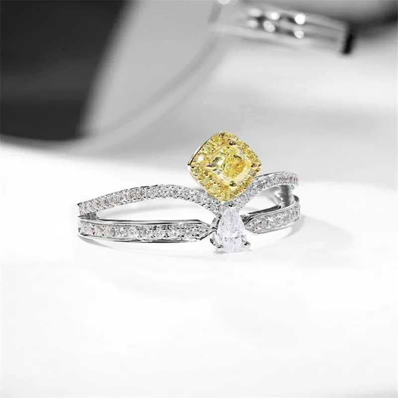 Женское кольцо из серебра 925 пробы с фианитом | Украшения и аксессуары