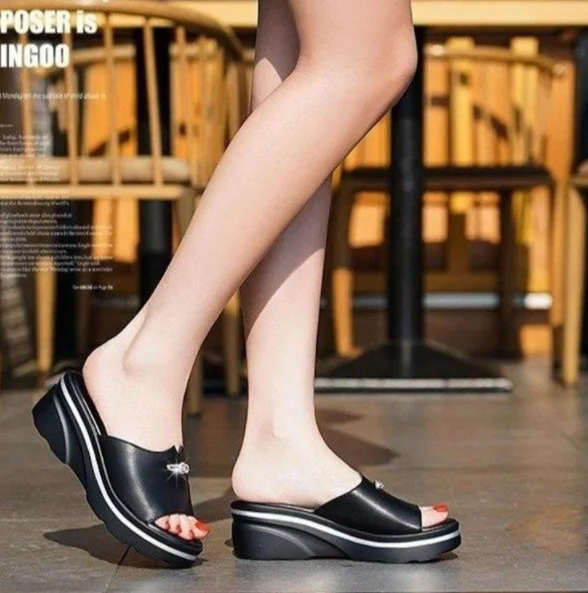 

Shoes Woman On A Wedge House Slippers Platform Pantofle Luxury Slides Leather New Designer Summer Soft Microfib