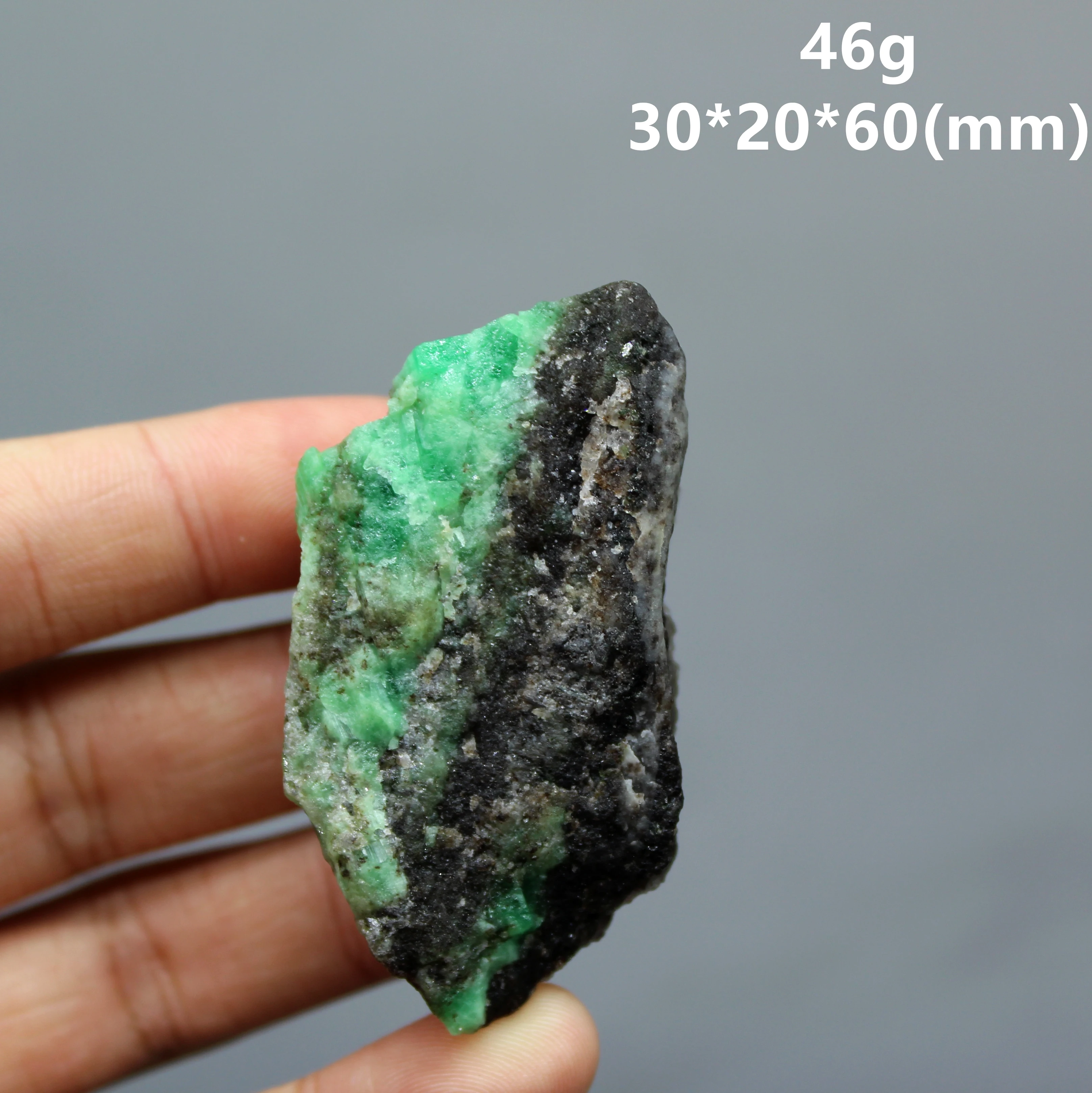 

100% Natural green emerald mineral gem-grade crystal specimens stones and crystals quartz crystals from china