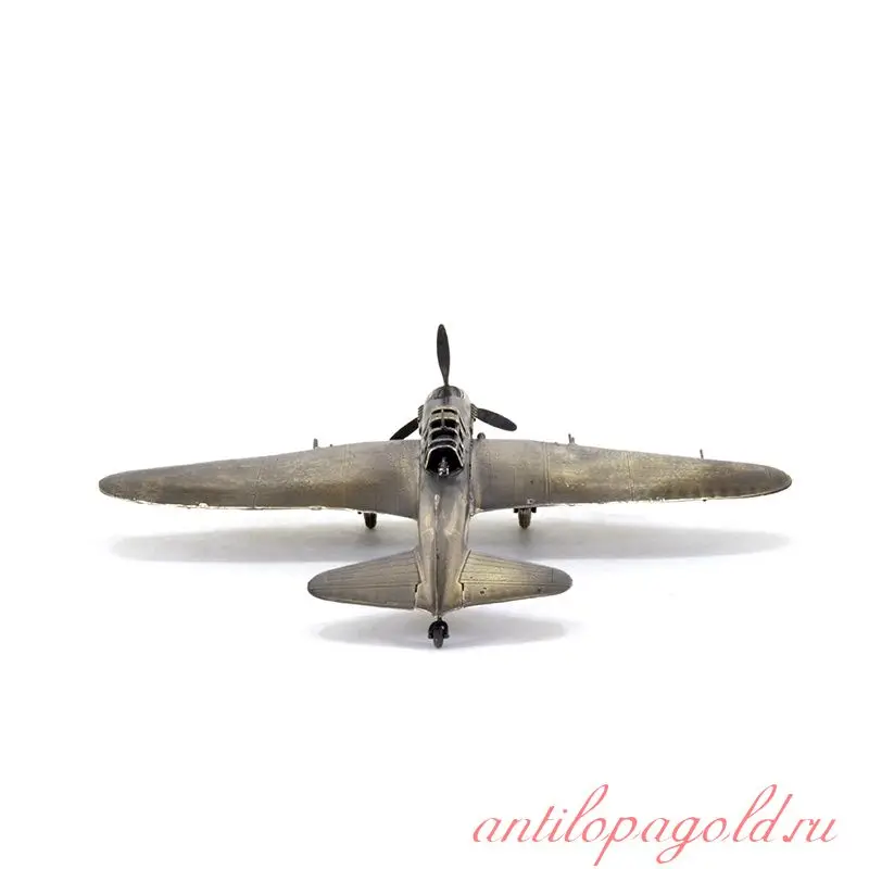 Модель советского штурмовика Ил-2 (1:72) | Дом и сад