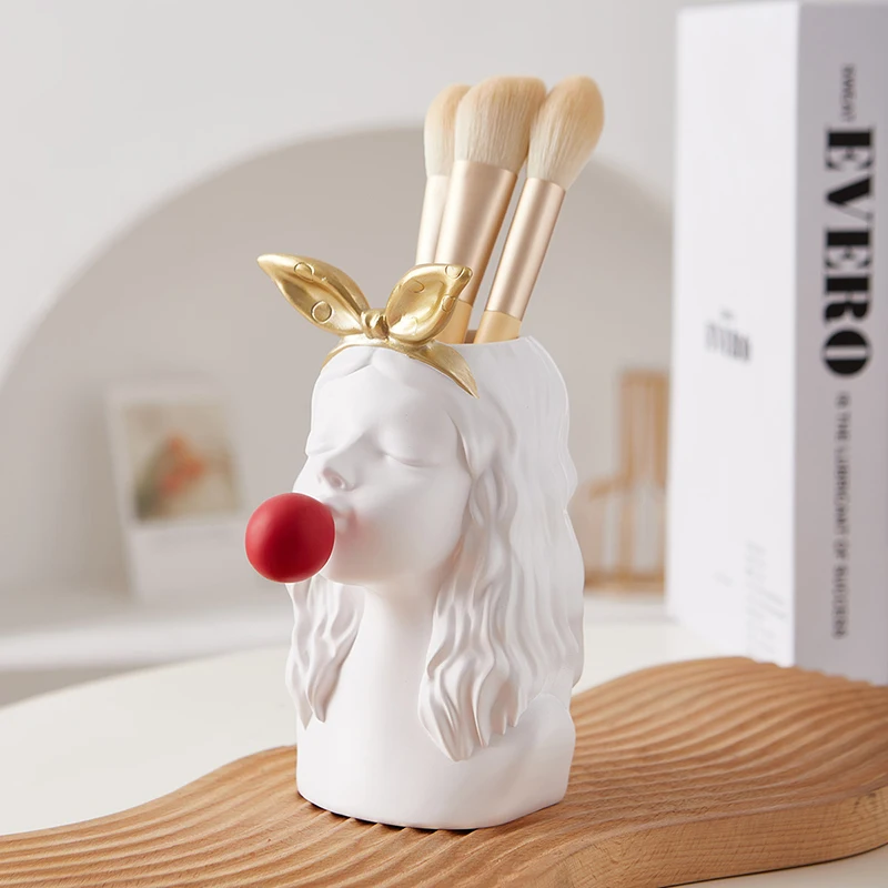 

Креативная девушка-пузырь получает прекрасную фотографию, простой современный чайный стол для гостиной комнаты с защитой от летающей золы