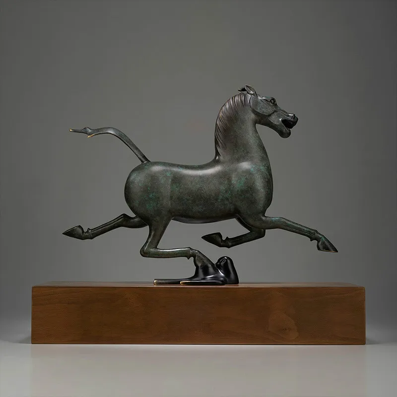 

National Treasure Authorized to Produce "Horse Stepping on a Flying Swallow" Limited Edition Home Accessories Gift Ornaments
