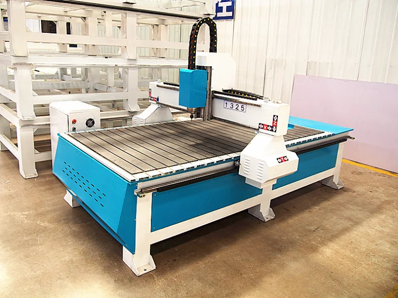 Автоматический станок с ЧПУ для резьбы по дереву 1325/деревообрабатывающий резки