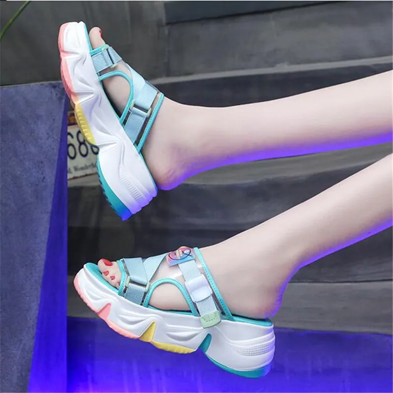 

Women's Shoes