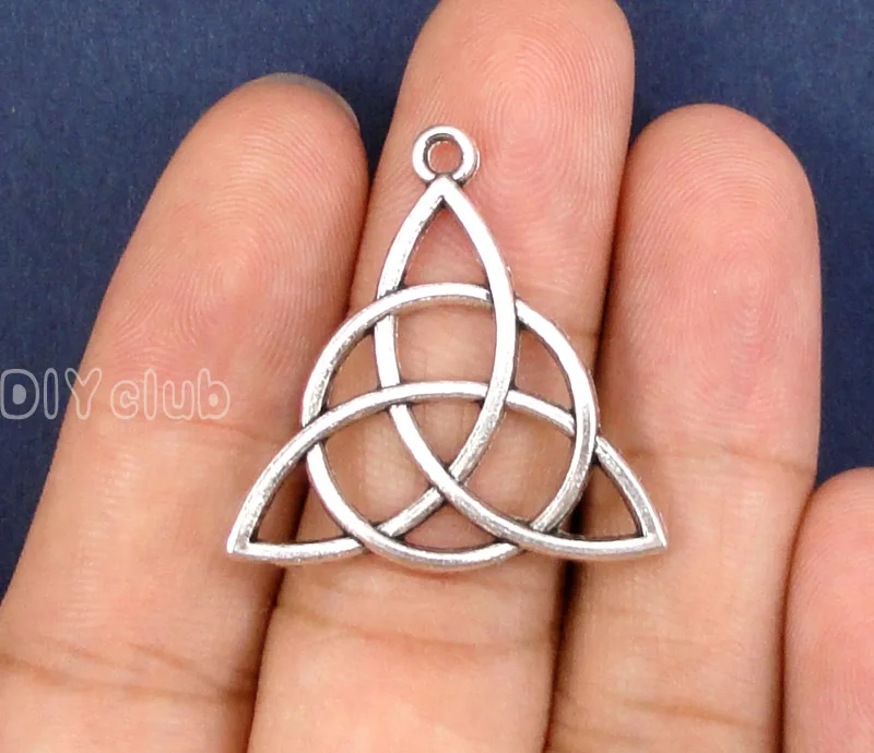 50pcs 30x29mm Винтажные ирландские кельтские узлы сельтический треугольник символ Трикветр тройной узел кулон треугольник узел Шарм 5~ 120 шт./лот - Окраска металла: 50pcs 30x29mm
