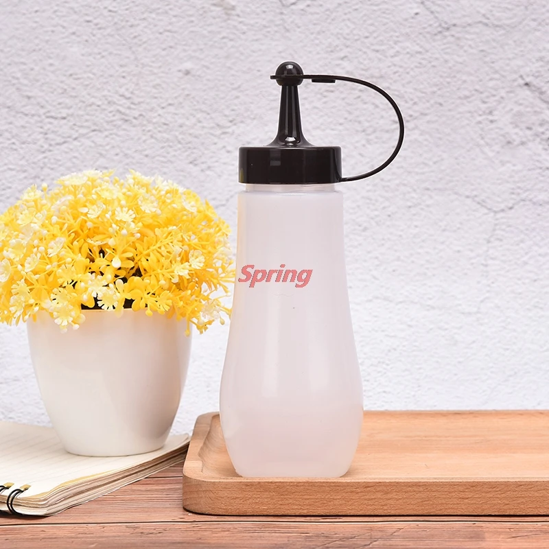 

New Food Grade 250/360/480/720ml Sauce Dispenser Bottle Squeeze Jam Bottle Leak-Proof Creative Condiment Bottle Kitchen Tool