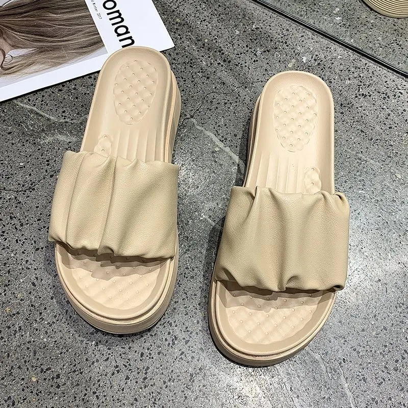 

Shoes Womens Slippers Outdoor Platform Low Pantofle Luxury Slides Summer Soft 2021 Designer Casual Rome Hoof Heels Rubber Basic