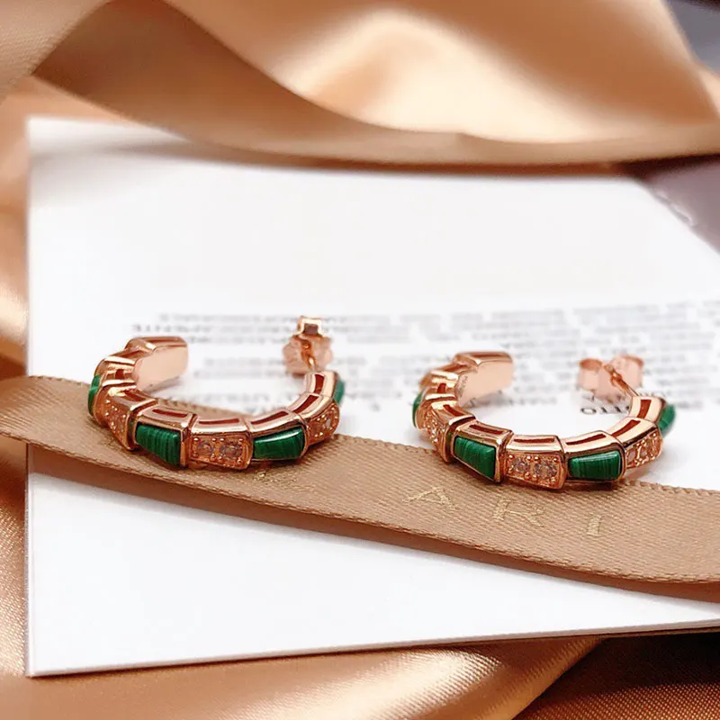 

Fine Jewelry1:1 LOGO Vintage Roman Rose Gold Color Shining Green Stone Snake Bone Ear Studs Fashion Brand BVL Popularity Woman