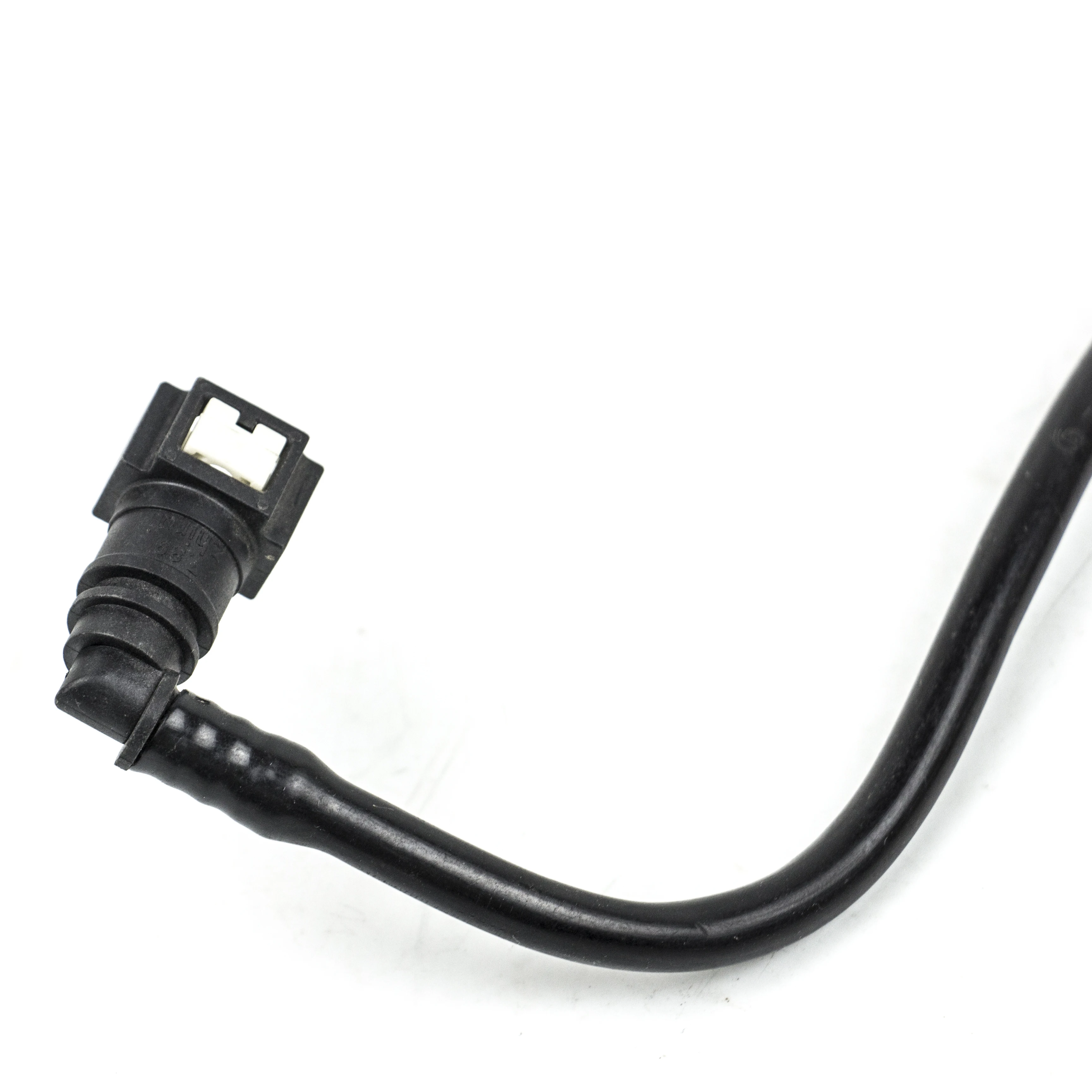 

Fuel Supply Pipe Short 15732C For Auto Dongfeng Citroen R33 New Elysee 16V Free Shipping